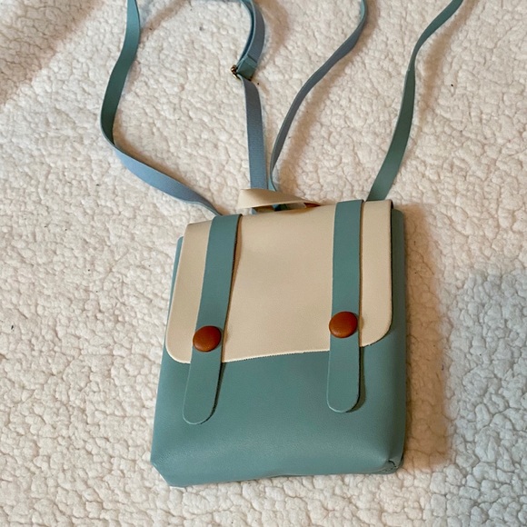 🎉HP🎉 Mini Schoolgirl Backpack Adjustable Strap - Picture 4 of 5